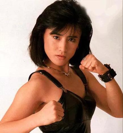 香港之声,尊敬的听众朋友们